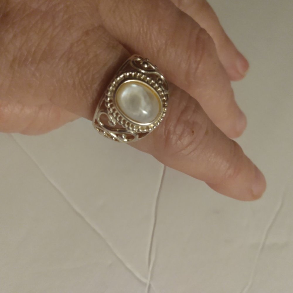 Sterling Silver Women's Filigree design with pearl white stone